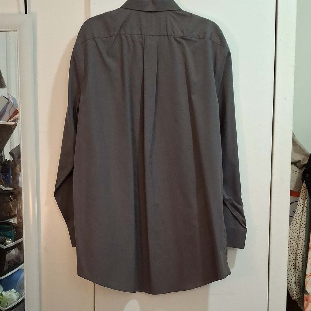 Mens Stafford Gray Dress Shirt Classic Style - Picture 3 of 3